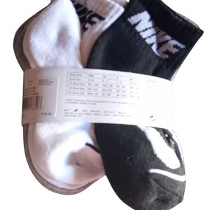 Nike Men's Athletic Socks - Black & White Duo